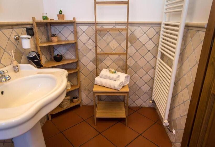 스탠다드 룸, B&b I Pini Di Storaco