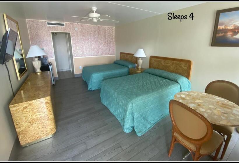 اتاق خانوادگی, Landmark Motel