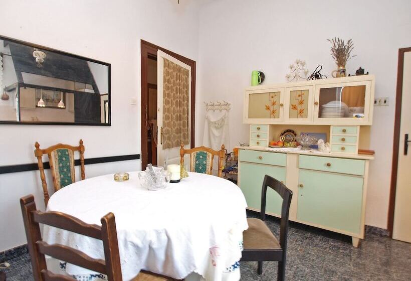 آپارتمان 1 خوابه, Apartment 1050