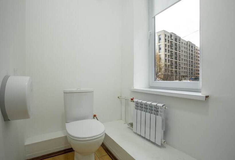 تختخواب در اتاق مشترک, P2b Hostel & Bar
