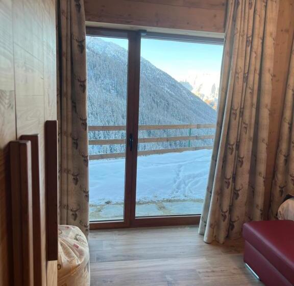 Полулюкс Повышенной Комфортности, Edelweiss Hotel Champoluc