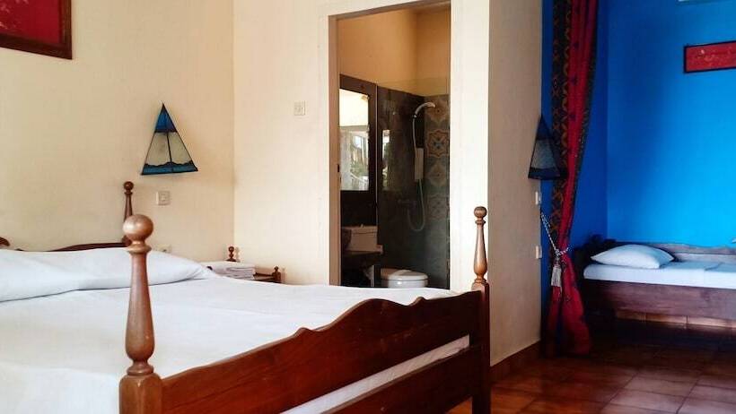 Трехместный Номер Deluxe, Bunga Ayu Seaside Resort