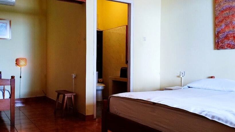 Трехместный Номер Deluxe, Bunga Ayu Seaside Resort