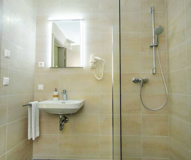 장애인을 위한 스탠다드 룸, Filderhof Reutlingen