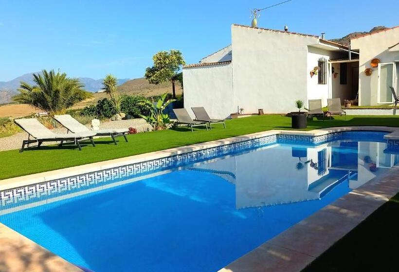 Номер Стандарт Вид на Бассейн, Casa De La Vida Málaga
