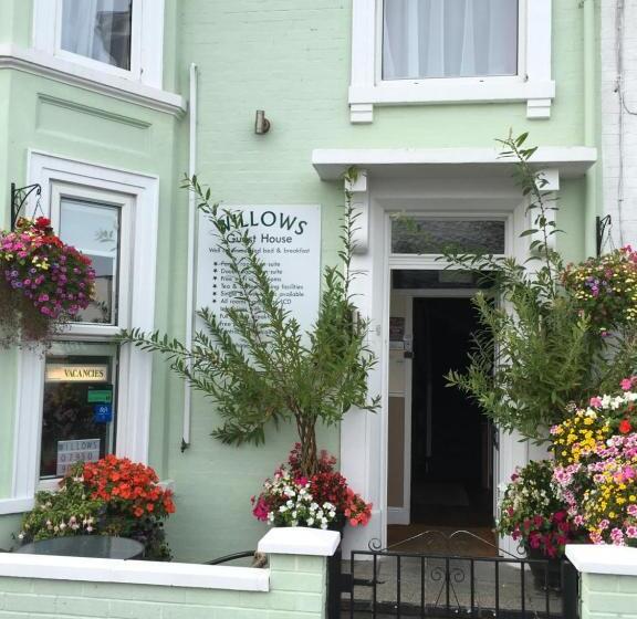 Номер Стандарт Совместная Ванная, Willows Guest House