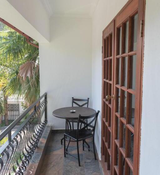Номер Стандарт с Балконом, Aanmani Rose Guest House