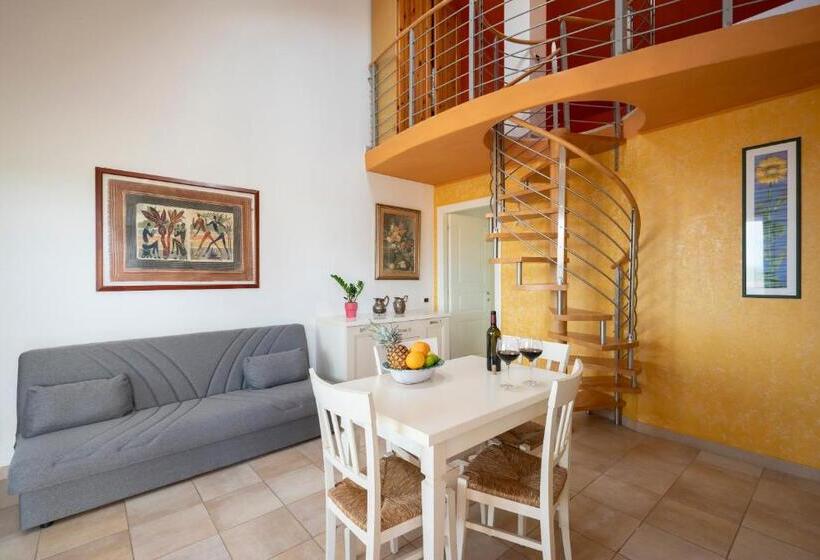 Апартаменты 2 спальни Вид на Бассейн, Ombra Verde Residence E B&b