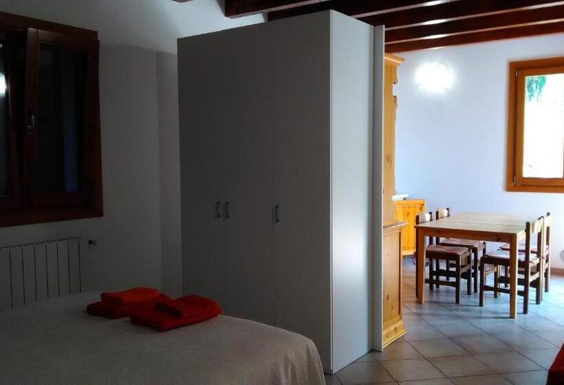 Семейное Студио, Agriturismo Cascina Lert