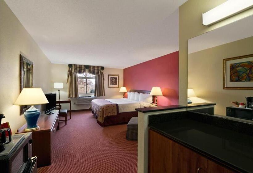 Люкс Deluxe Кровать Кинг, Econo Lodge Whitehall Near Michigan S Adventure