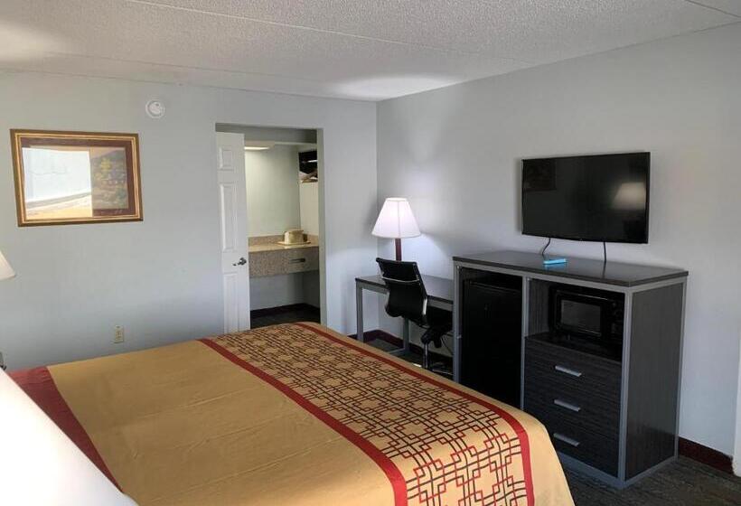 带大床的豪华间, Travelodge By Wyndham Pigeon Forge