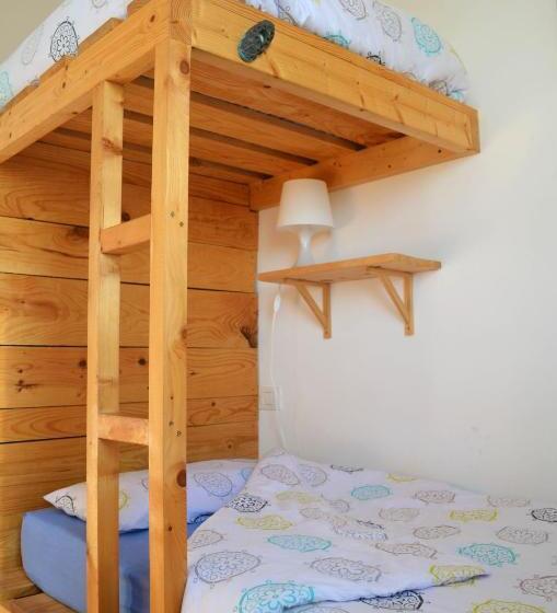 Кровать в Общей Комнате, Tenerife Climbing House