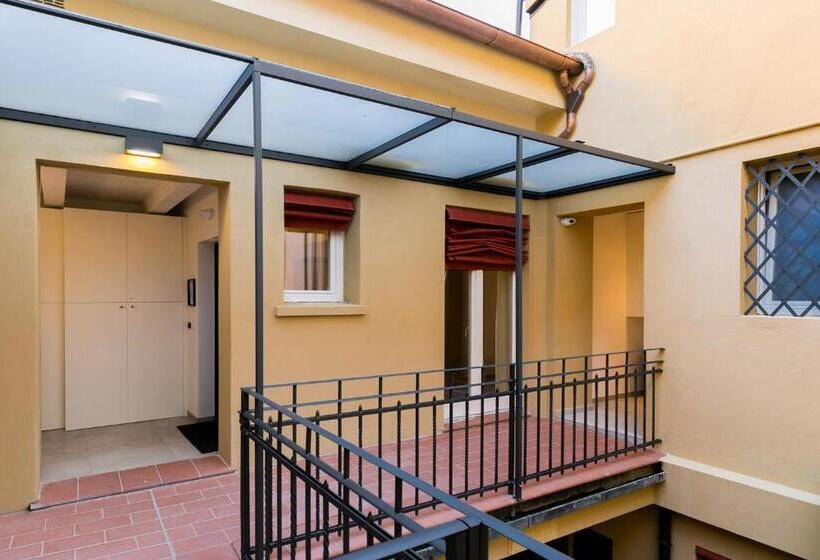 آپارتمان 1 خوابه با تراس, Residence Le Porte