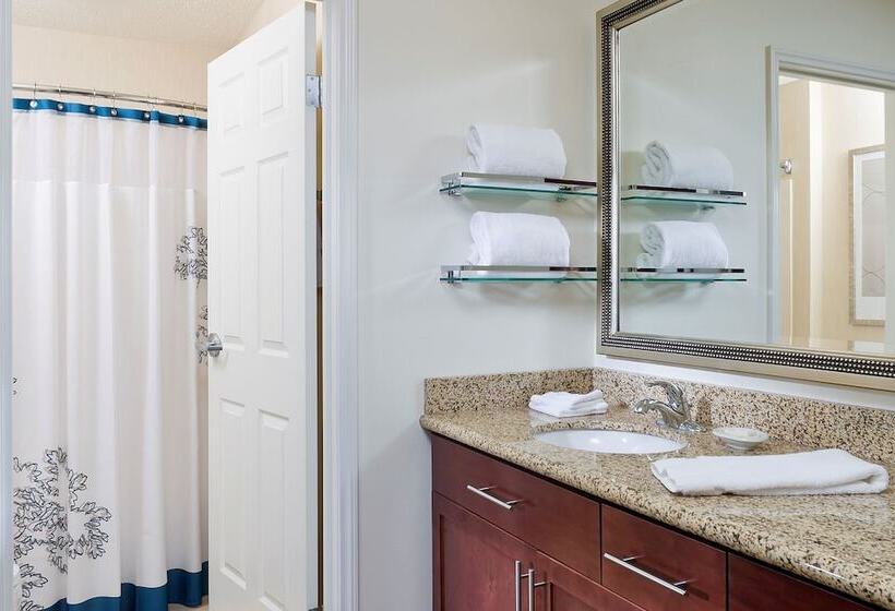 Люкс 2 Спальни, Residence Inn Madison East