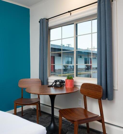 Номер Стандарт 2 Двуспальные Кровати, Sapphire Motel Midtown Bozeman