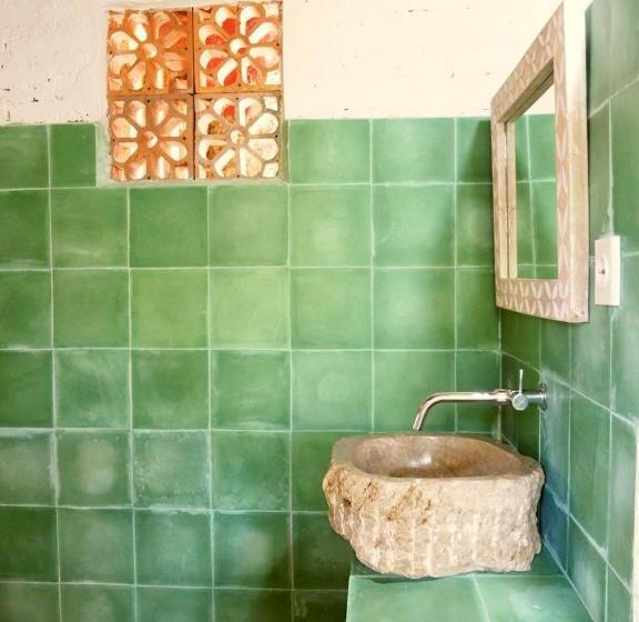 Номер Deluxe с Балконом, Green Vanilla Bungalow