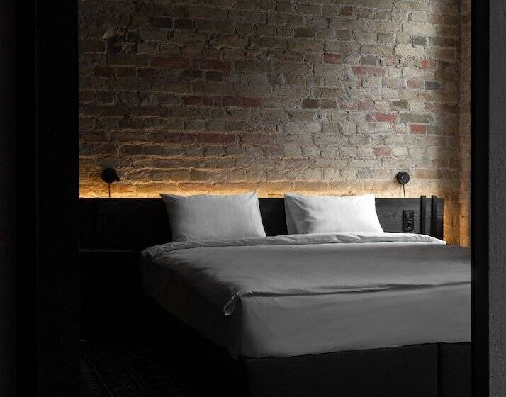 اتاق استاندارد, Globe Runner Hotel & Hostel