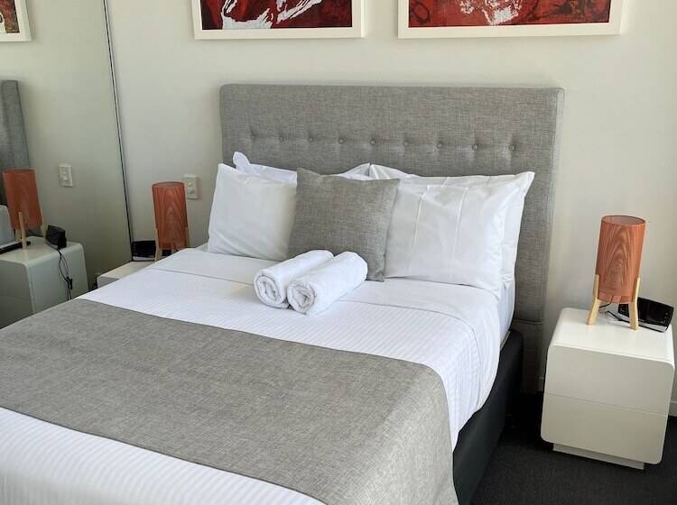 침실 2개 아파트, Tasha S Apartments On Warwick
