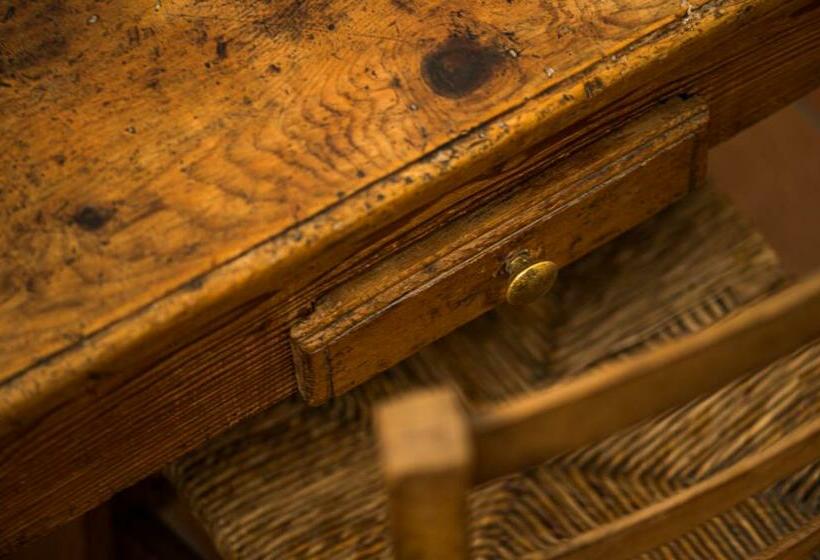 Номер Стандарт, Albergo Diffuso Antagonisti