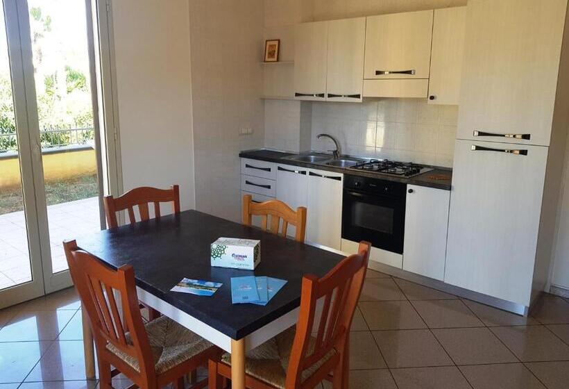 آپارتمان 1 خوابه همکف, Residence Ionian Gallipoli