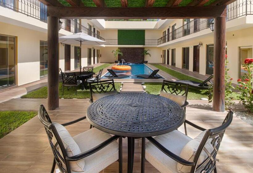 سوییت خانوادگی, Prime Village Cozumel