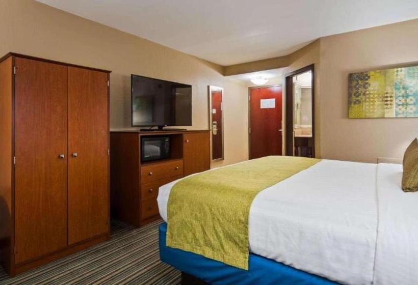 스탠다드 룸 킹사이즈 침대, Best Western Eagles Inn