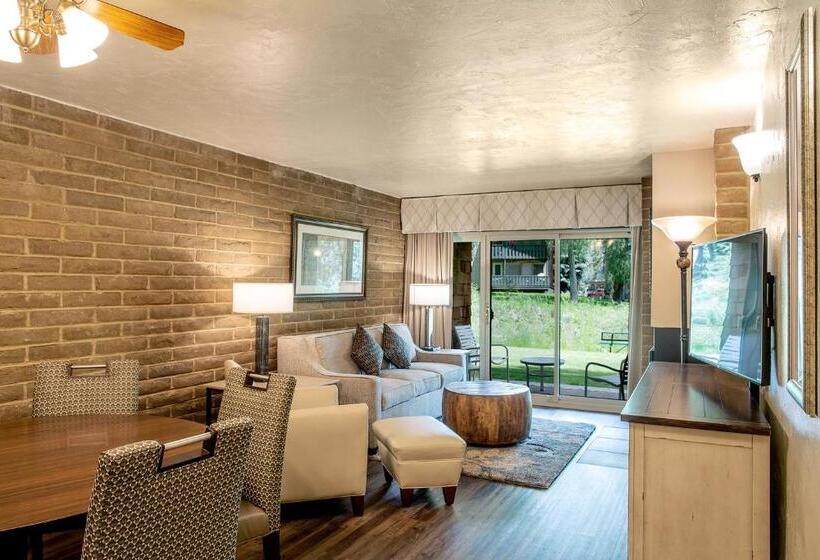２ベッドルームアパートメント, Sandstone Creek Club Condominiums