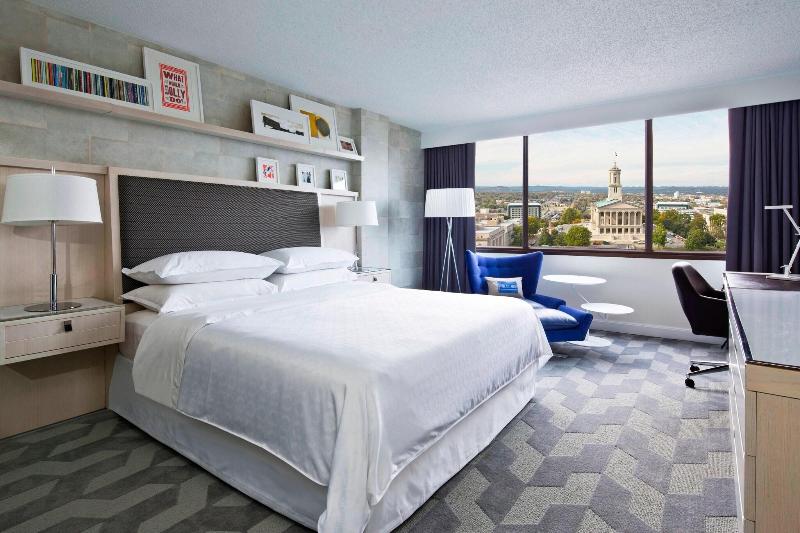 Club Kamer met Kingsize Bed, Sheraton Grand Nashville Downtown