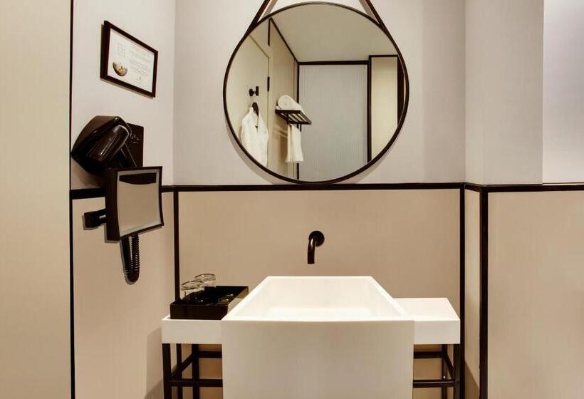 سوییت, Lemon Tree Hotel, Jumeirah Dubai