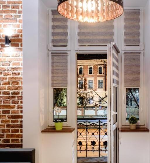 اتاق دوبلکس, 2 Nights Apartments