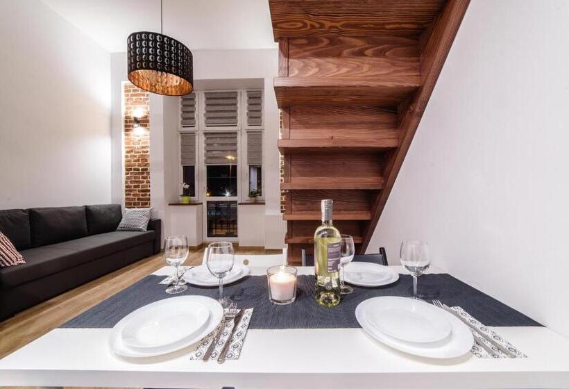 اتاق دوبلکس, 2 Nights Apartments