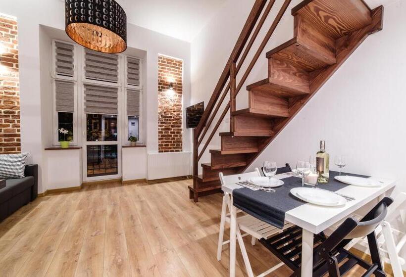 اتاق دوبلکس, 2 Nights Apartments