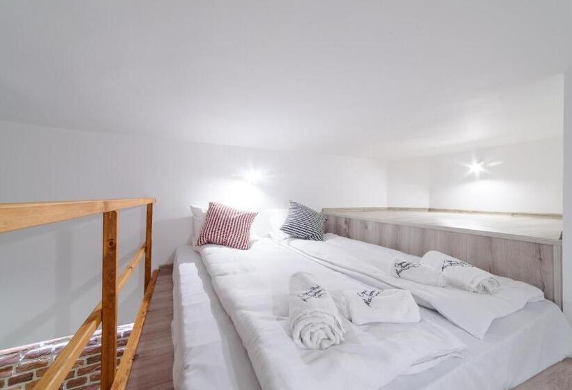 آپارتمان 1 خوابه, 2 Nights Apartments