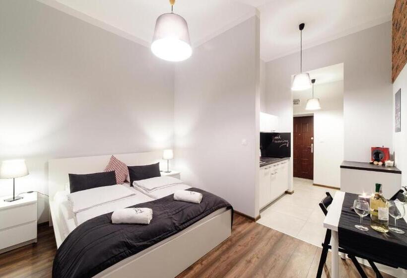 آپارتمان 1 خوابه با بالکن, 2 Nights Apartments