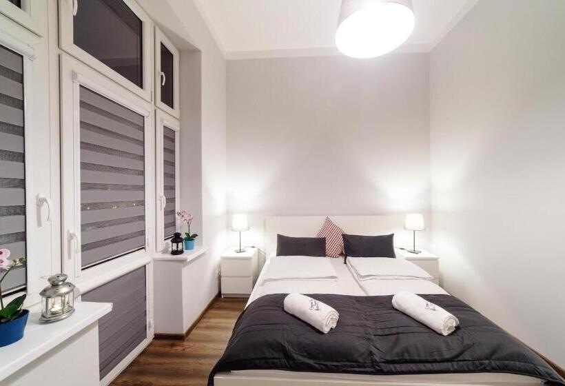 آپارتمان 1 خوابه با بالکن, 2 Nights Apartments