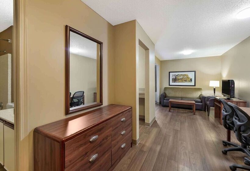 Студия Deluxe, Extended Stay America Suites  Cleveland  Great Northern Mall