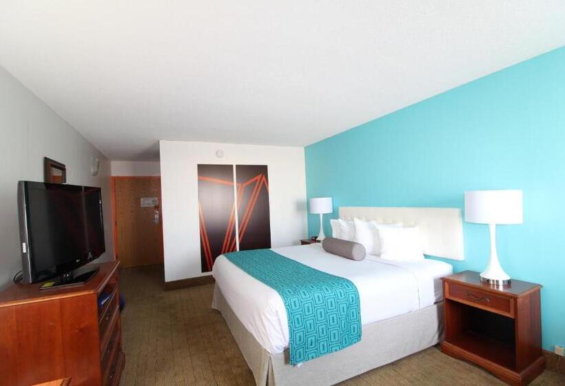 Deluxe Suite King Bed, Howard Johnson By Wyndham Evansville East