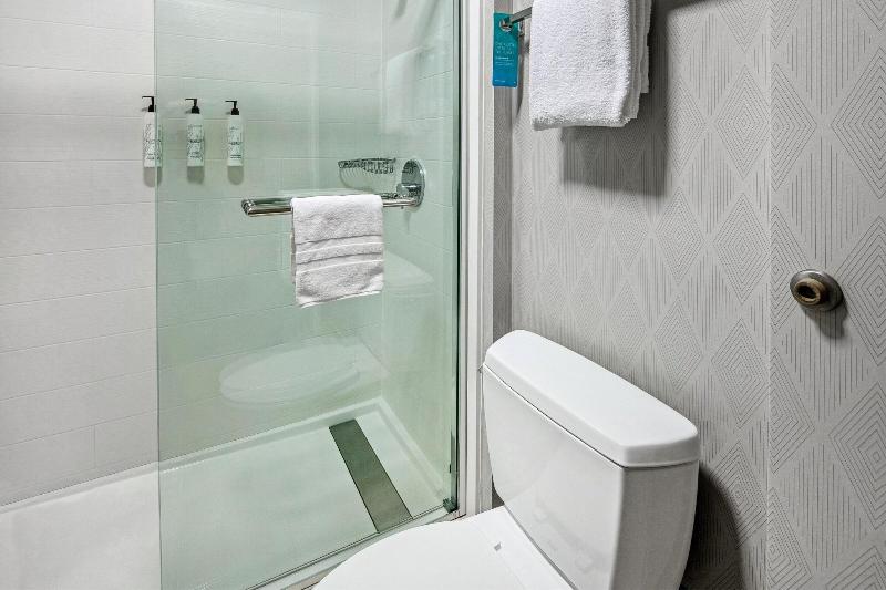 Люкс, Springhill Suites Anchorage Midtown