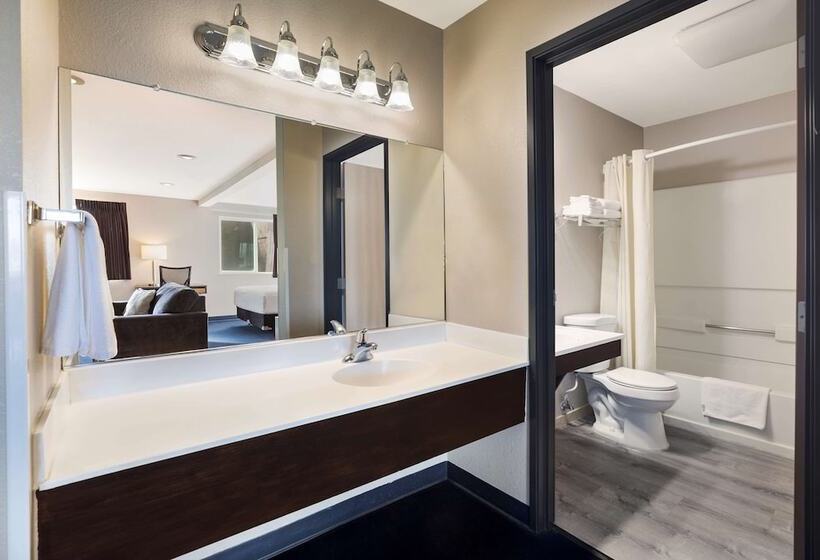 套房, Americas Best Value Inn Sparks