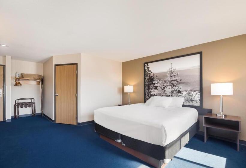 带大床的套房, Americas Best Value Inn Sparks
