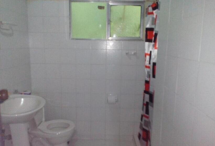 Bungalow Estandar 2 Quartos, Mega