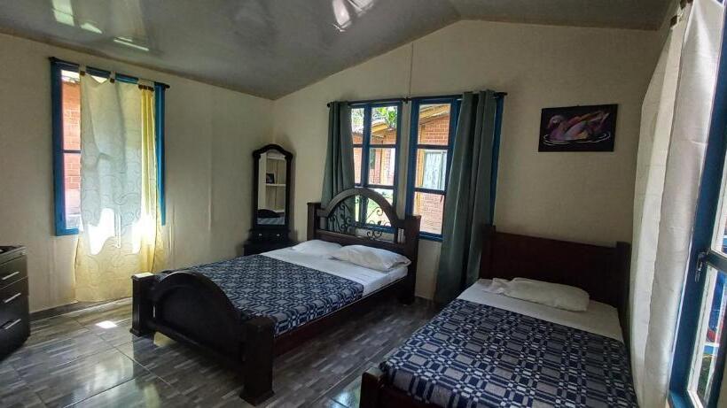 Quarto Estandar, Mega