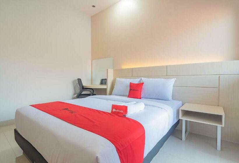 Номер Стандарт, Reddoorz Plus Near Taman Budaya Samarinda