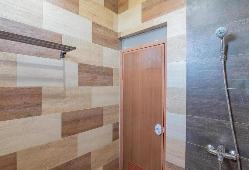 Номер Deluxe, Reddoorz Plus Near Taman Budaya Samarinda