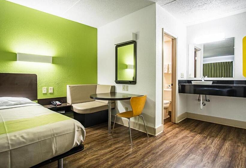 스탠다드 룸 킹사이즈 침대, Motel 6 Manchester Tn