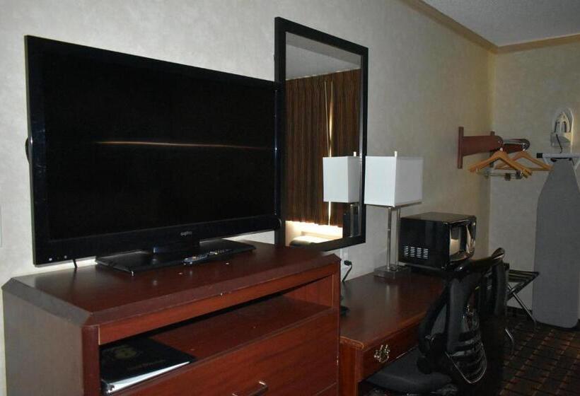 Стандартный Номер Кровать Кинг, Super 8 By Wyndham Maumee Perrysburg Toledo Area
