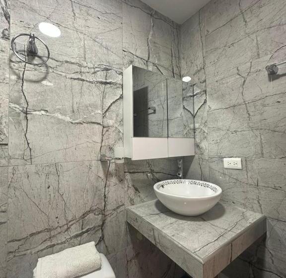 اتاق استاندارد, Los Maderos