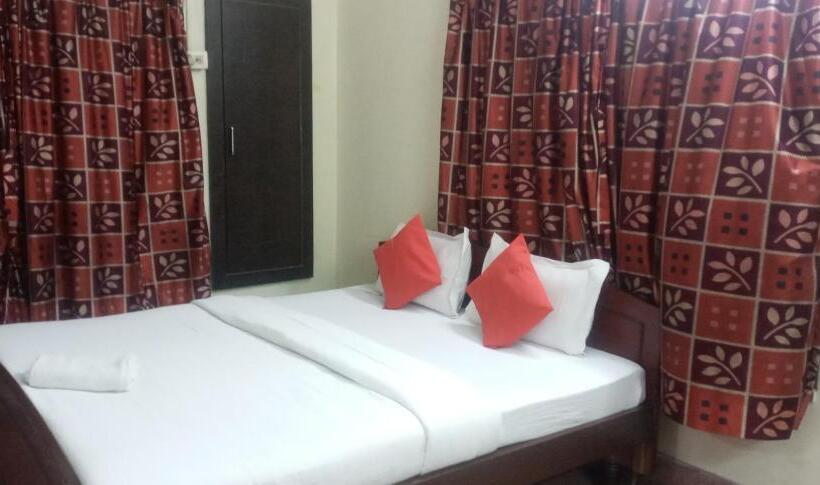 اتاق لوکس با تخت بزرگ, Lake Town Guest House