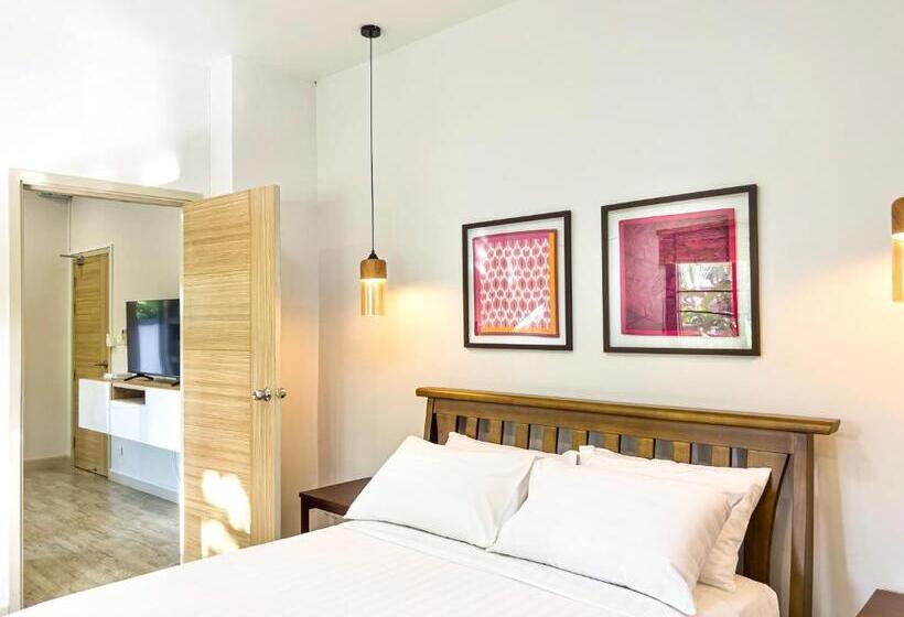 جناح مطلّ علي الحديقة, Chez Bure   Bure Homestay