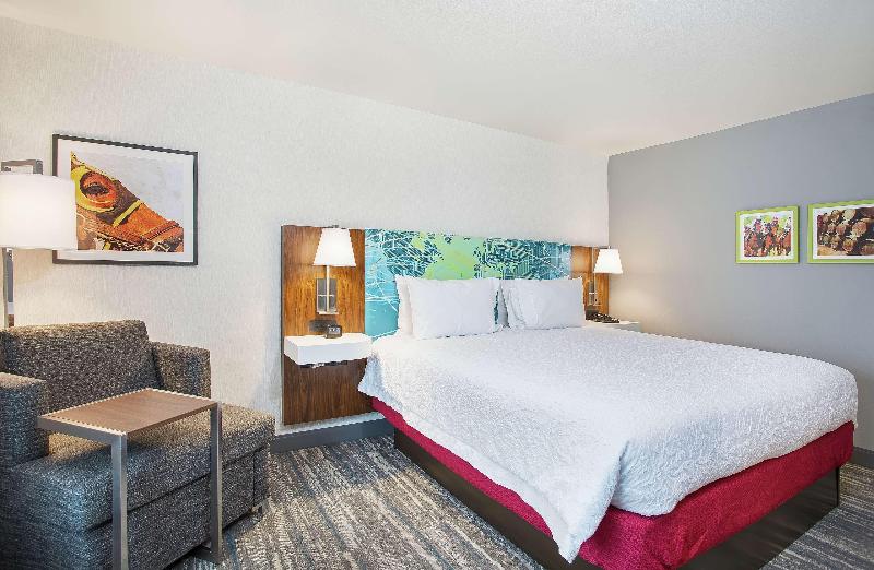 스탠다드 룸 킹사이즈 침대, Hampton Inn Simpsonville